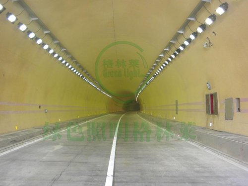 两会力倡低碳经济 政府工程先行先试